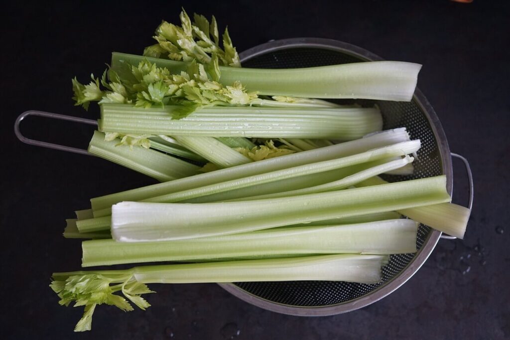 celery juice gbc5e8ca0d 1280